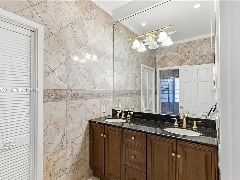 1249 Biscaya Dr — Photo 46