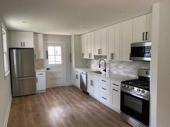 3909 Elmwood Dr, Alexandria, VA 22303