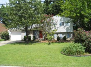 8525 Glaser Ln, Louisville, KY 40291