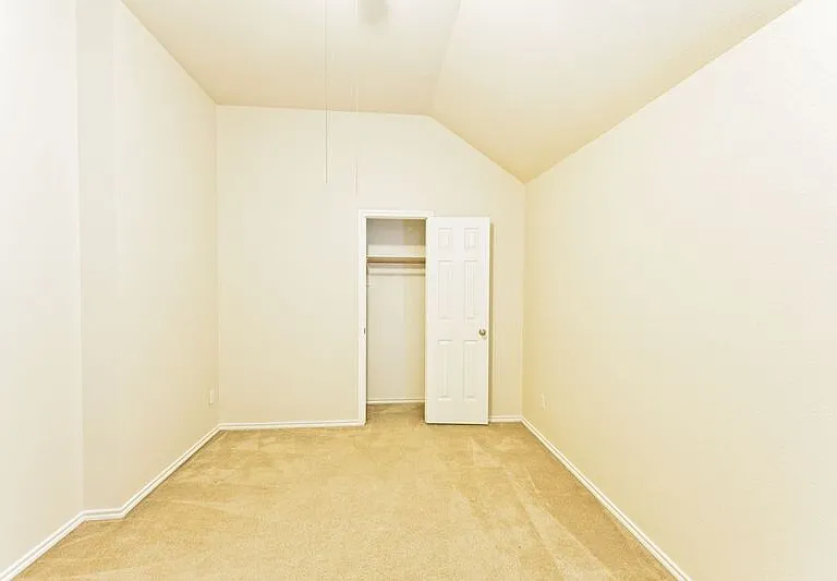 4009 Hidden Meadow Ct — Photo 44