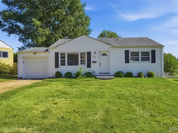1536 Kappel Dr, Saint Louis, MO 63136