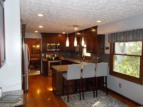 2nd image of 2565 Sonnington Dr