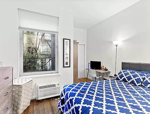 Rented by Douglas Elliman | media 8