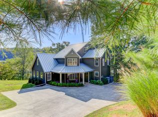 129 Antlers Way, La Follette, TN 37766