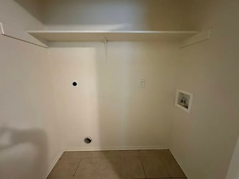4508 Mattie Dr — Photo 8