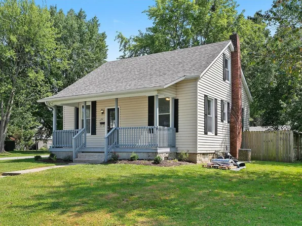102 W 2nd St, Trenton, IL 62293