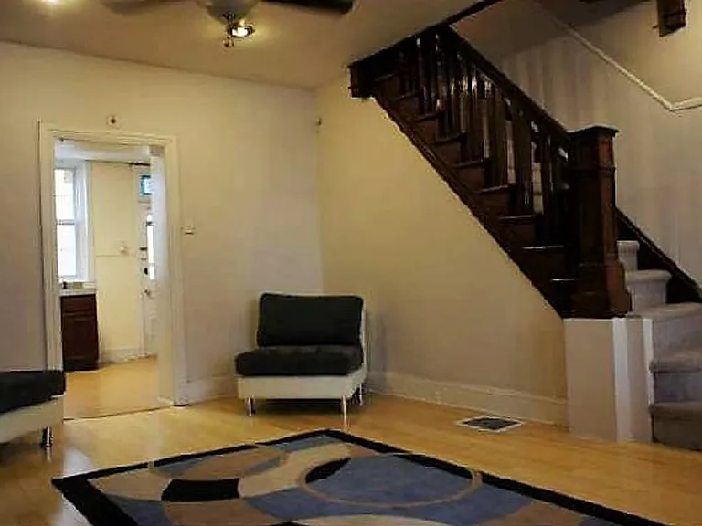 128 Jamestown Ave — Photo 7