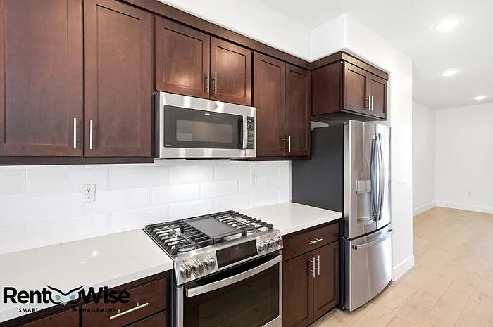 29384 Hub Ln — Photo 15