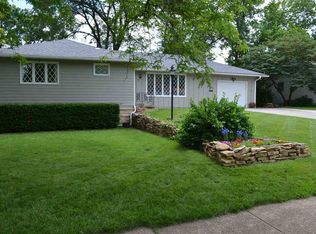 5301 SW 25th St, Topeka, KS 66614