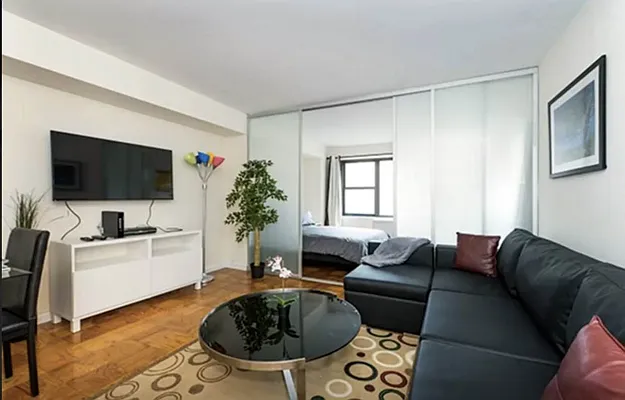 Rented by Olympia House Delaware LP | media 13