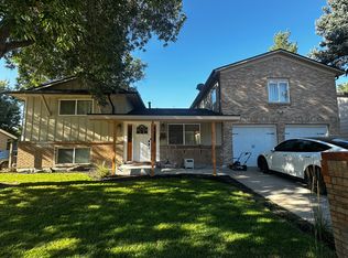 1260 Solana Dr, Thornton, CO 80229