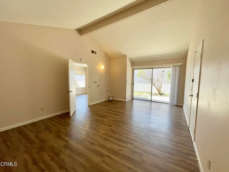 936 Belmont Ave — Photo 13
