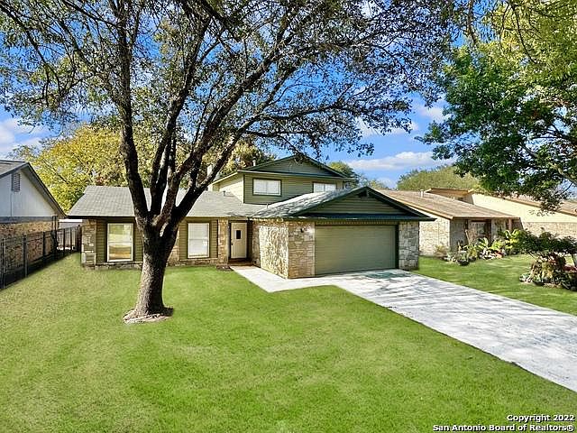 1st image of 8343 Dawnwood Dr