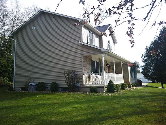 5th image of 300 Highland Dr