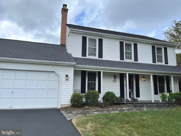 5440 Clubside Ln, Centreville, VA 20120