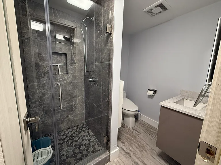 25 Berkshire Dr — Photo 29