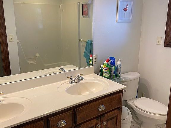 2nd bathroom