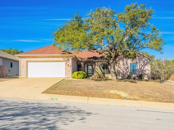 708 Oak Hollow Dr, Kerrville, TX 78028
