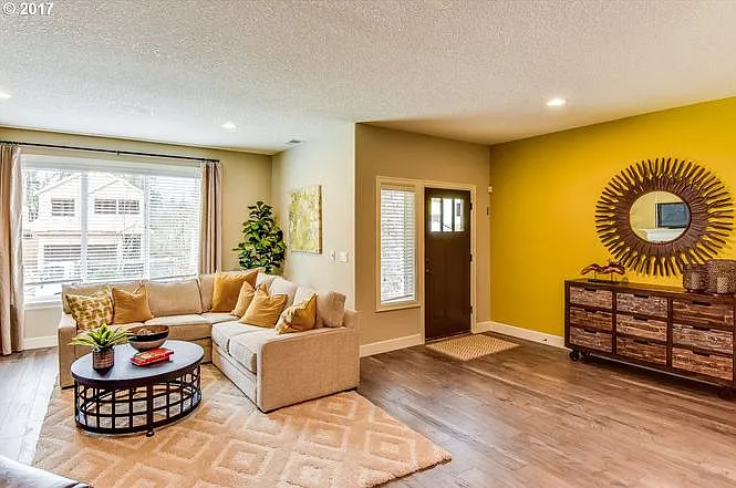3765 SE McKenzie Ave — Photo 3