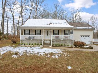 1025 Serenity Cir, Ashland City, TN 37015