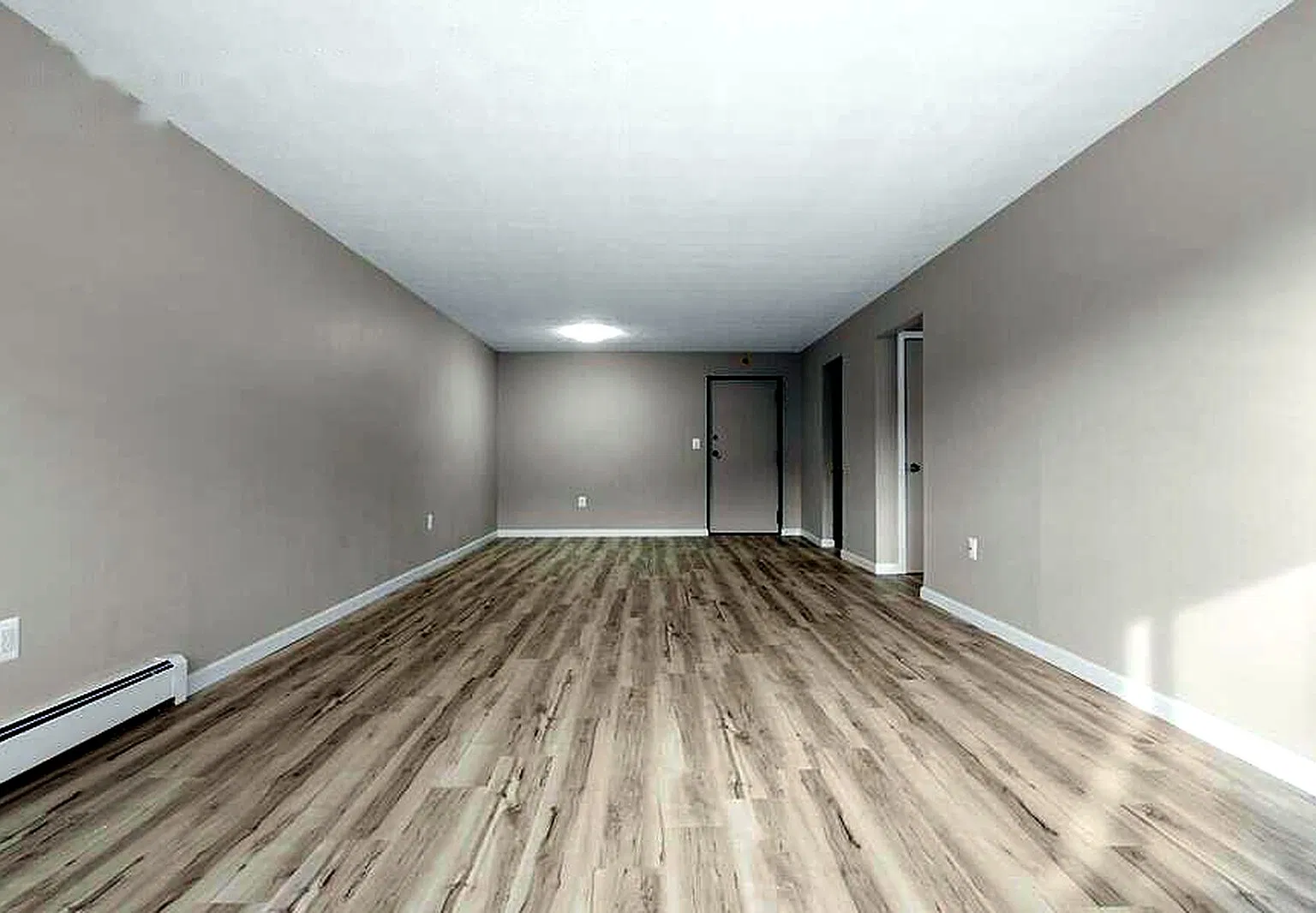 2 bed, 850 sqft, $1,850 — Photo 2