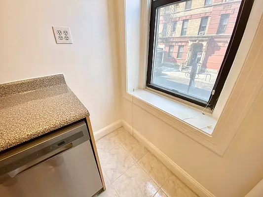 Rented by JM Preston Properties LLC | media 8