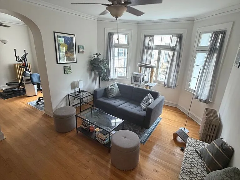 4520 N Wolcott Ave — Photo 6
