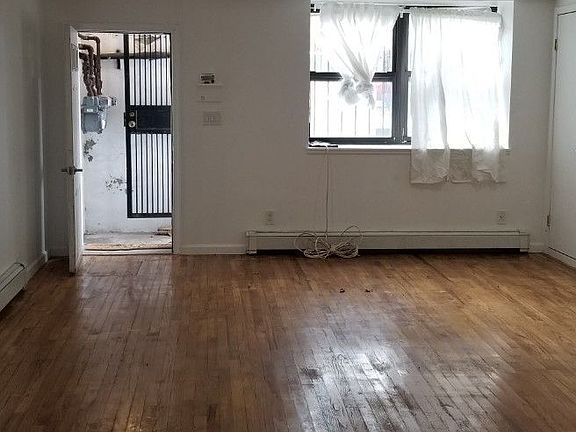 3rd image of 781A Lexington Ave #1