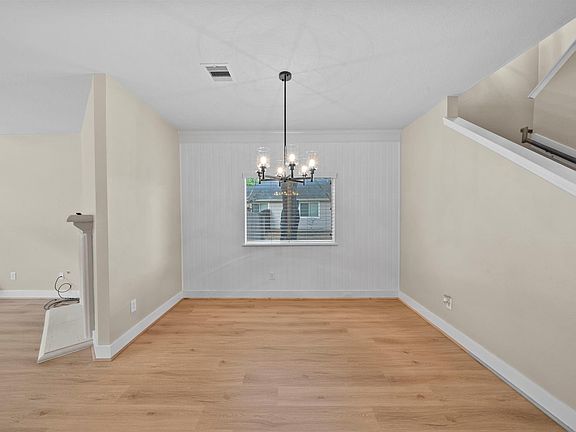 5th image of 10747 Cobblecreek Way