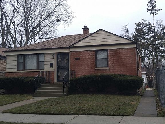 3rd image of 10150 S Hoxie Ave