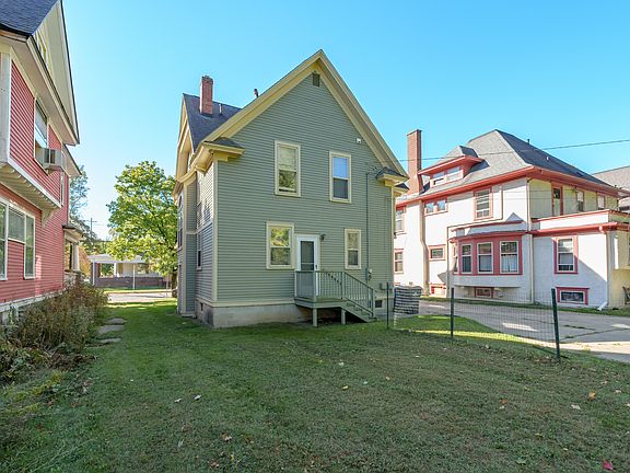 4th image of 704 W Lovell St