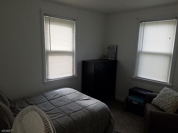 5th image of 308 N 6th Ave
