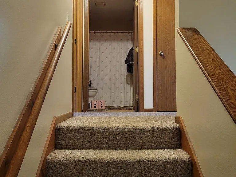 340 W Johnson St — Photo 10
