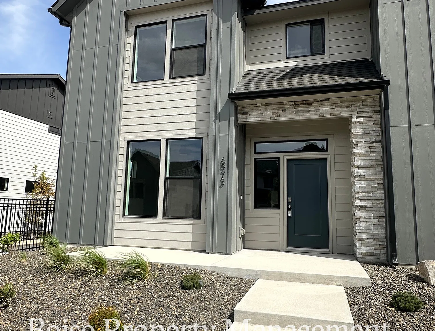 3 bed, 1504 sqft, $2,595 — Photo 1