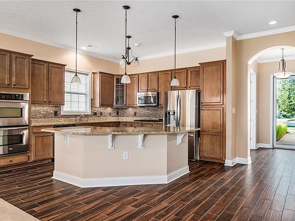 3rd image of 15467 Mystic Rock Dr
