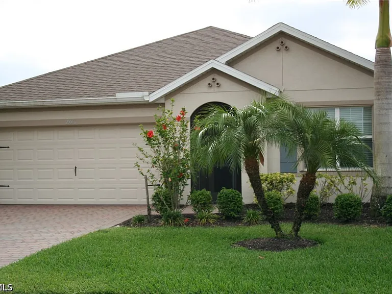 20056 Sweetbay Dr — Photo 2