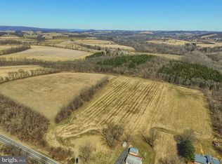 1549 Moselem Springs Rd, Hamburg, PA 19526