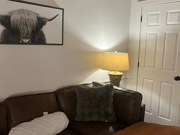 5th image of 574 Willard Road #2C