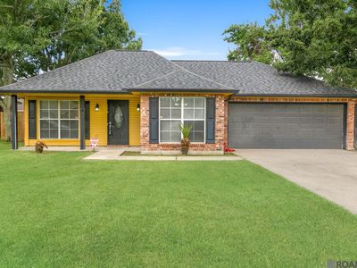 579 Melissa Ave, Port Allen, LA, 70767
