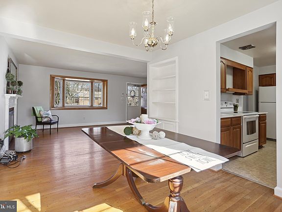 4th image of 7305 Camp Alger Ave
