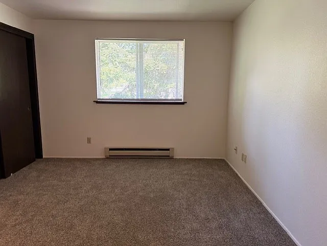 6012 Parkside Dr #B — Photo 11