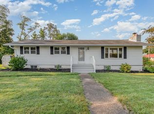 51 Elizabeth Ave, Dauphin, PA 17018