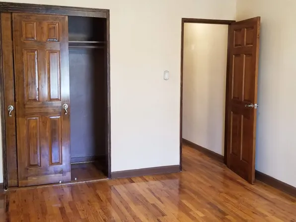 2626 Homecrest Avenue image 1 of 27