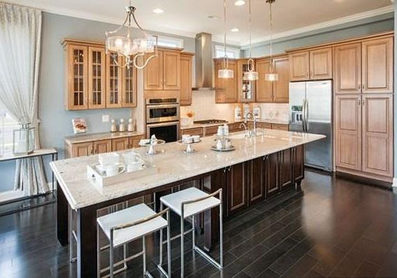 2nd image of 7 Sierra Ct #12