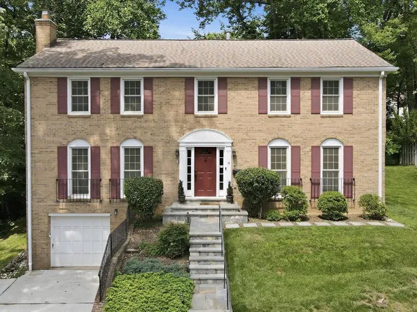 18 Bentana Way, Rockville, MD 20850