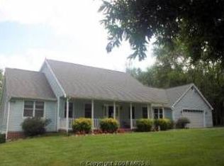 4071 Meadowood Ln, Marshall, VA 20115