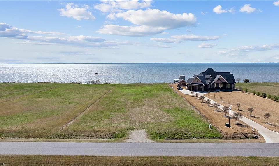 1st image of 136 Bald Eagle Pointe Dr