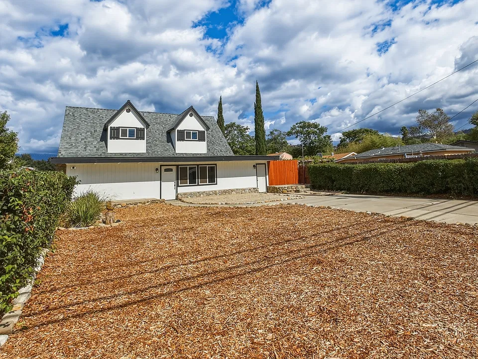 70 Chaparral Rd