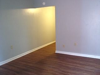 2nd image of 1236 Indianola Ave APT G