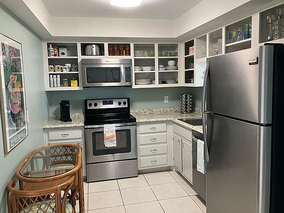 2nd image of 100 Lehane Ter APT 15